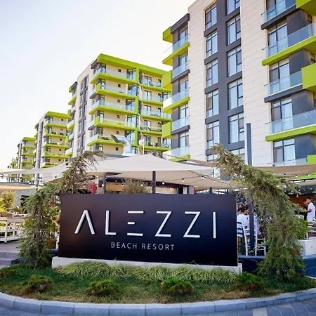 Evelyn's Spa&pool Mamaia