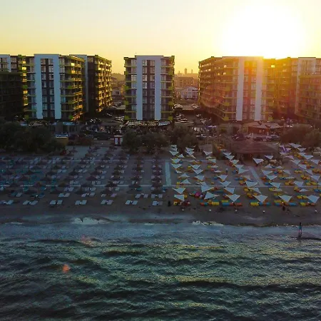 Evelyn's Spa&pool Apartamento